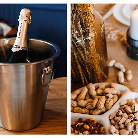 Indigo Spirit With Terrace & Foosball Old Town Apartment